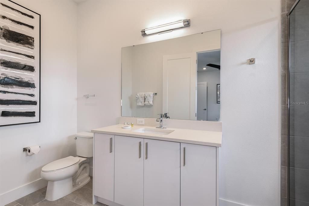 На продажу: $875,000 (6 спален, 6 ванн, 3780 Квадратных фут)