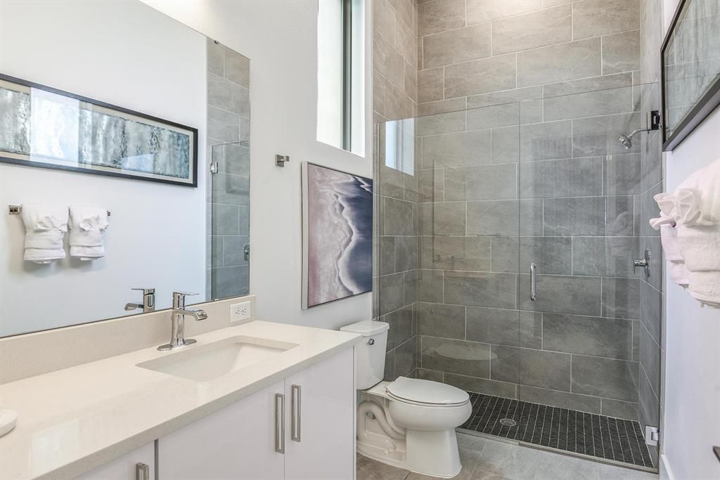 На продажу: $875,000 (6 спален, 6 ванн, 3780 Квадратных фут)