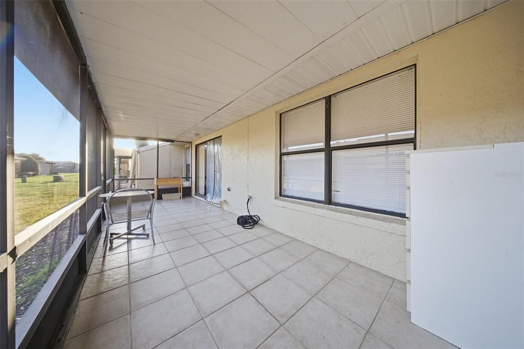 待售: $245,000 (3 贝兹, 2 浴室, 1070 平方英尺)