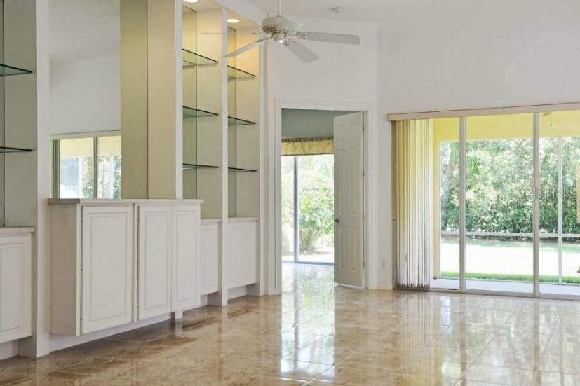 For Rent: $2,995 (3 beds, 3 baths, 2008 Square Feet)