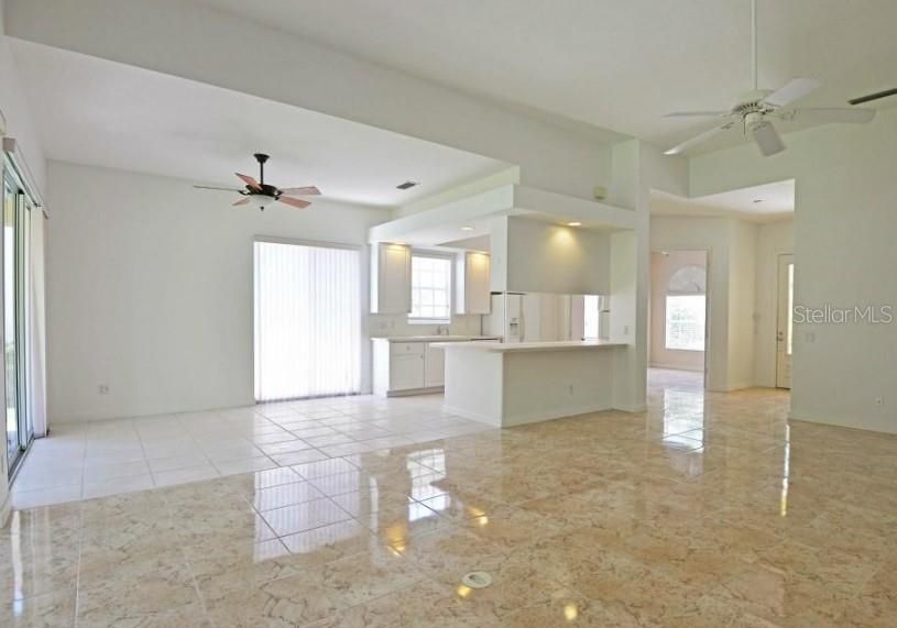 For Rent: $2,995 (3 beds, 3 baths, 2008 Square Feet)