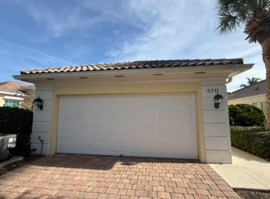 For Rent: $2,995 (3 beds, 3 baths, 2008 Square Feet)