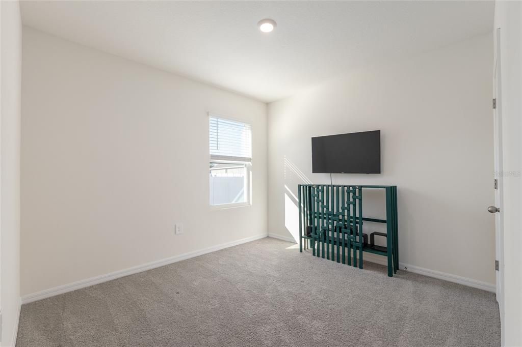 En Venta: $337,000 (4 camas, 2 baños, 1827 Pies cuadrados)