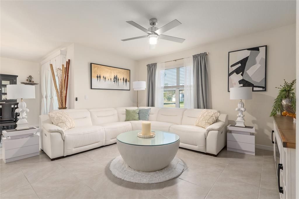 En Venta: $337,000 (4 camas, 2 baños, 1827 Pies cuadrados)