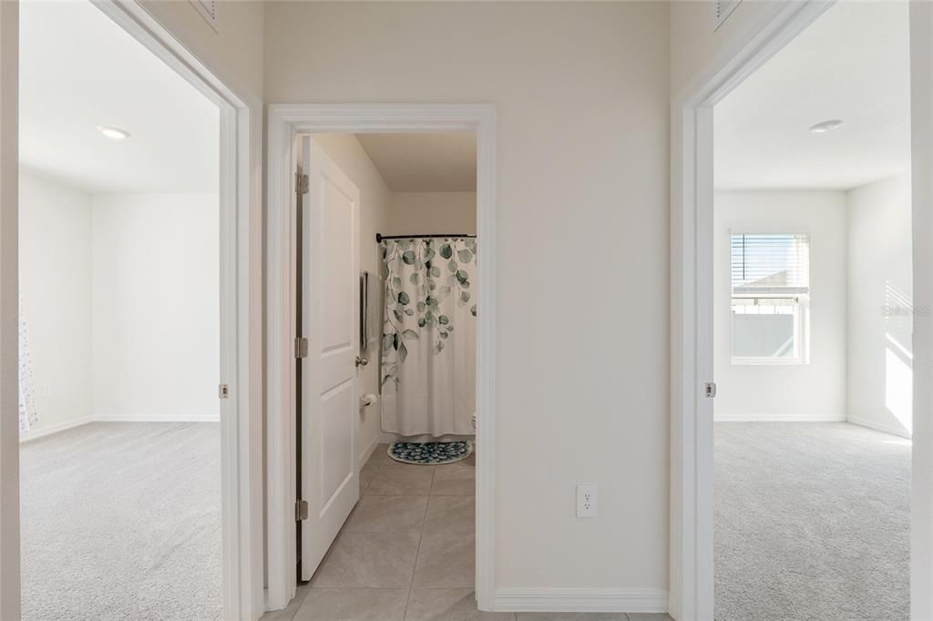 En Venta: $337,000 (4 camas, 2 baños, 1827 Pies cuadrados)