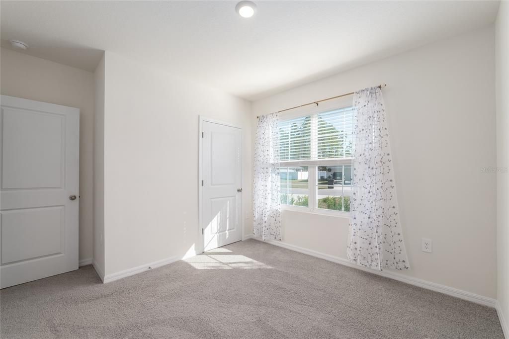 En Venta: $337,000 (4 camas, 2 baños, 1827 Pies cuadrados)