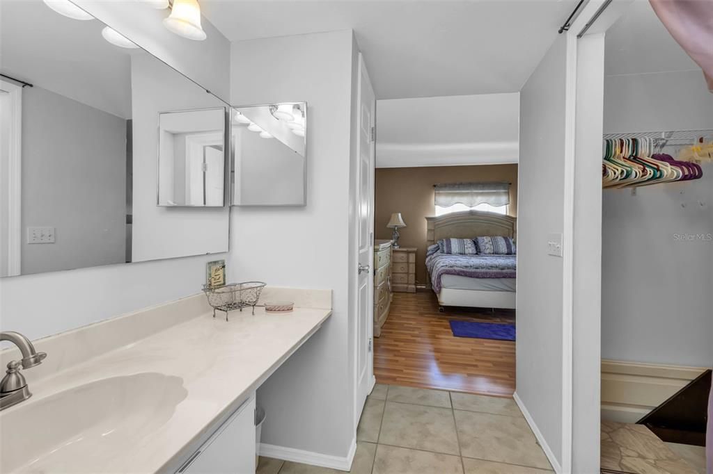 For Sale: $189,900 (3 beds, 2 baths, 1265 Square Feet)