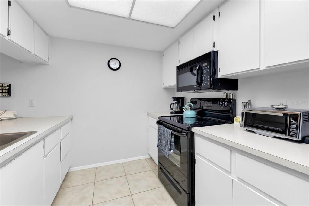 For Sale: $189,900 (3 beds, 2 baths, 1265 Square Feet)