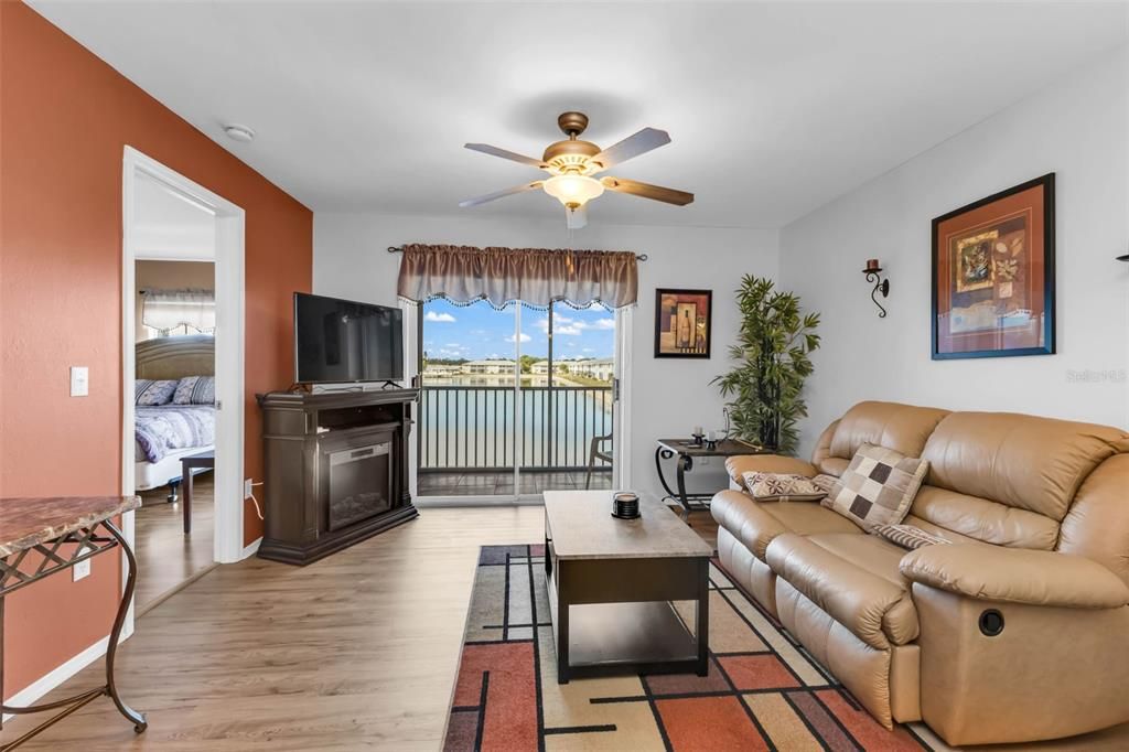 For Sale: $189,900 (3 beds, 2 baths, 1265 Square Feet)