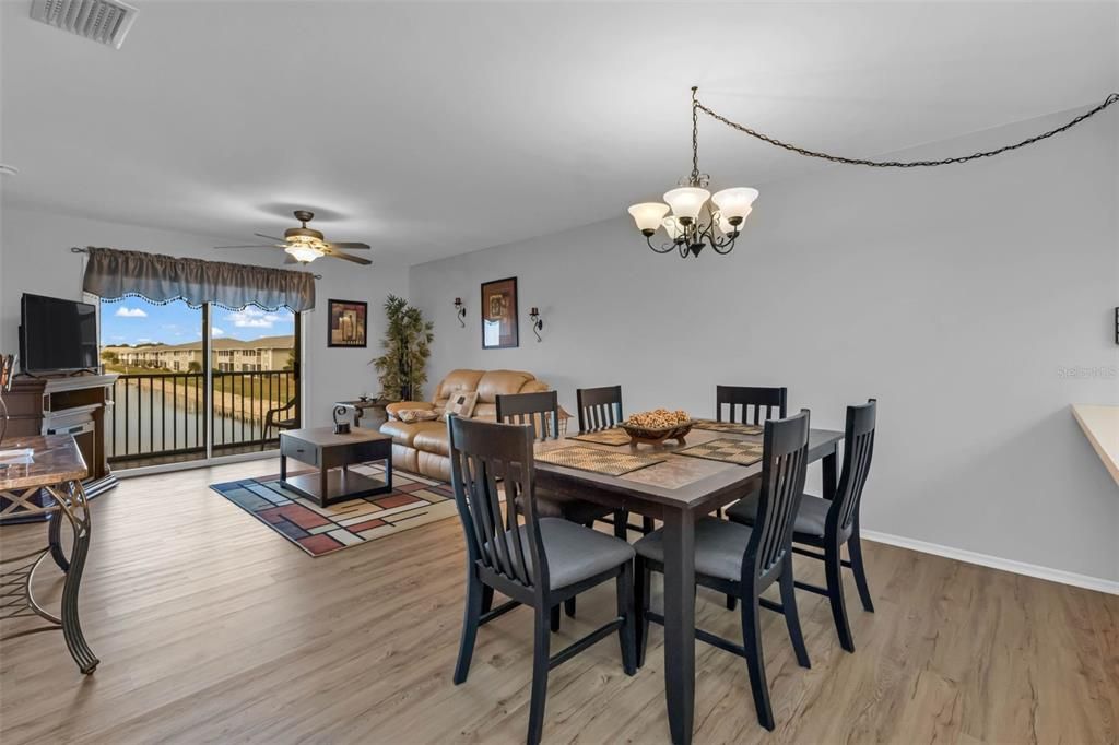 For Sale: $189,900 (3 beds, 2 baths, 1265 Square Feet)