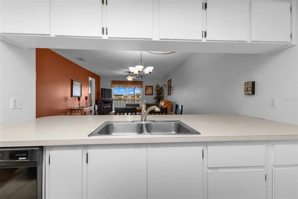 For Sale: $189,900 (3 beds, 2 baths, 1265 Square Feet)