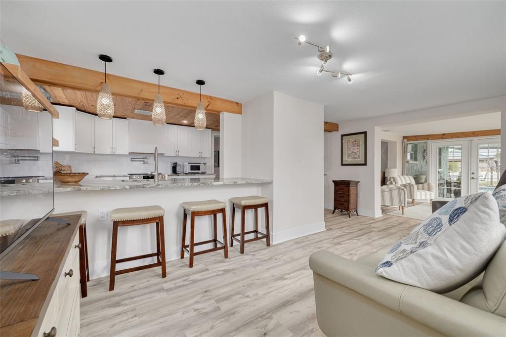 For Sale: $578,995 (2 beds, 2 baths, 1266 Square Feet)