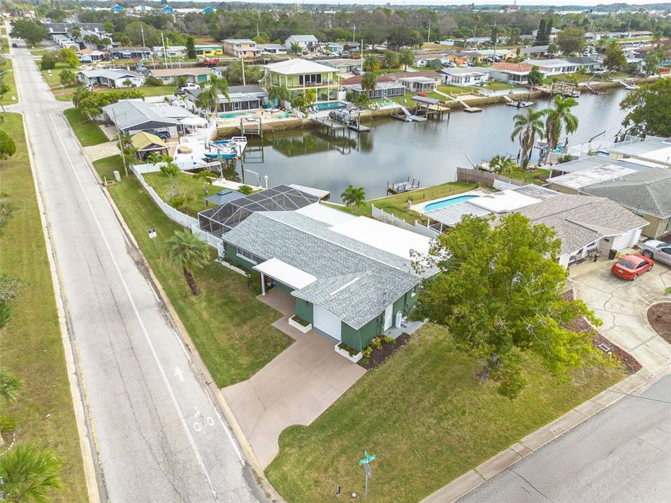 For Sale: $578,995 (2 beds, 2 baths, 1266 Square Feet)