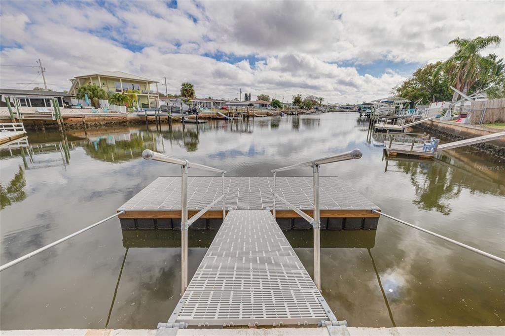 For Sale: $578,995 (2 beds, 2 baths, 1266 Square Feet)