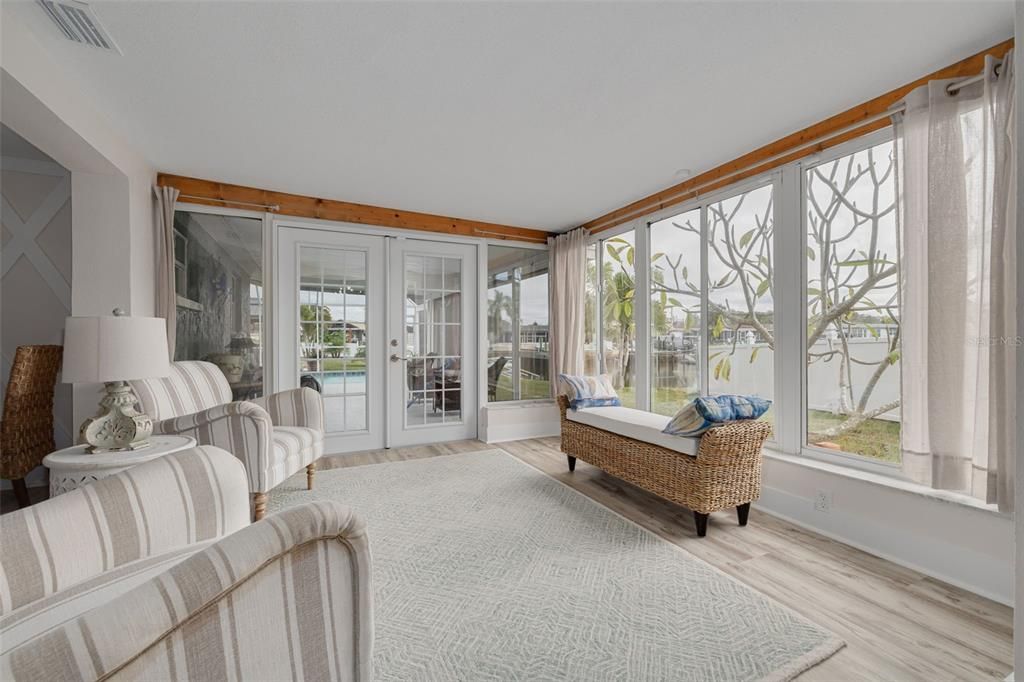 For Sale: $578,995 (2 beds, 2 baths, 1266 Square Feet)