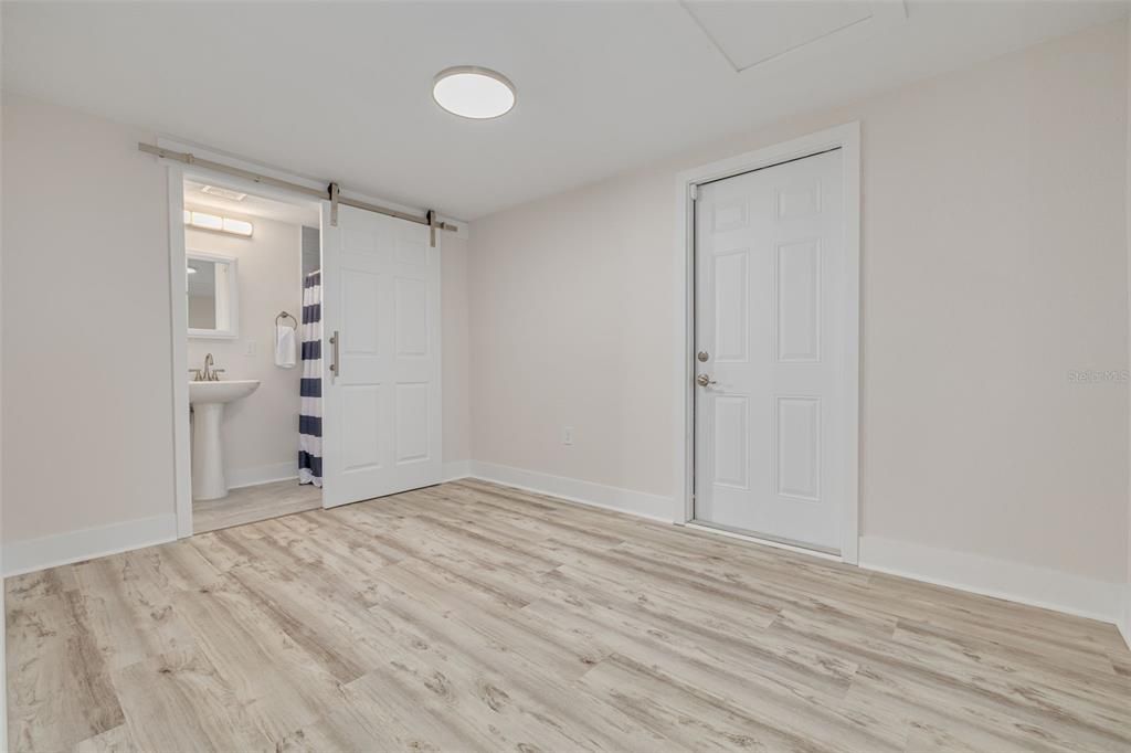 For Sale: $578,995 (2 beds, 2 baths, 1266 Square Feet)