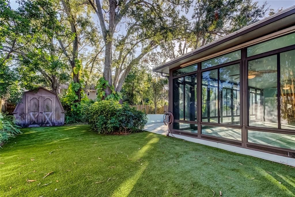 For Sale: $550,000 (3 beds, 2 baths, 1850 Square Feet)