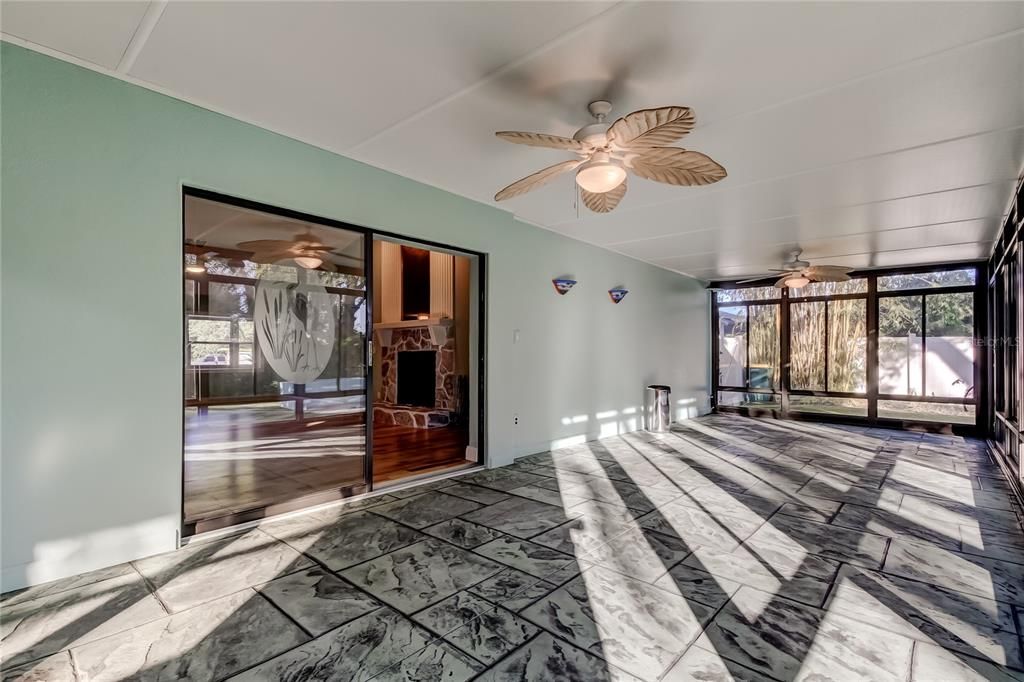 For Sale: $550,000 (3 beds, 2 baths, 1850 Square Feet)