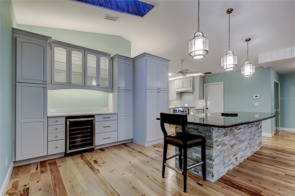 For Sale: $550,000 (3 beds, 2 baths, 1850 Square Feet)