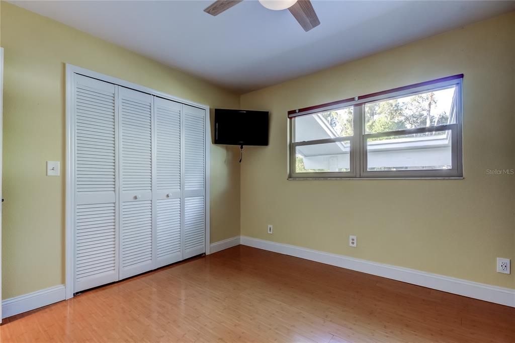 For Sale: $550,000 (3 beds, 2 baths, 1850 Square Feet)