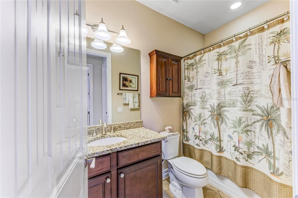 En Venta: $875,000 (3 camas, 3 baños, 2516 Pies cuadrados)