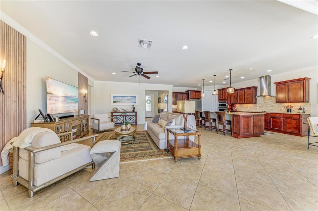 En Venta: $875,000 (3 camas, 3 baños, 2516 Pies cuadrados)