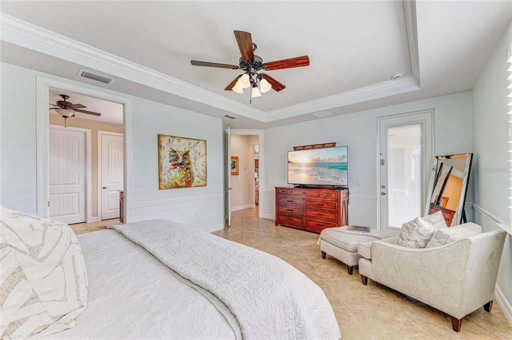 En Venta: $875,000 (3 camas, 3 baños, 2516 Pies cuadrados)