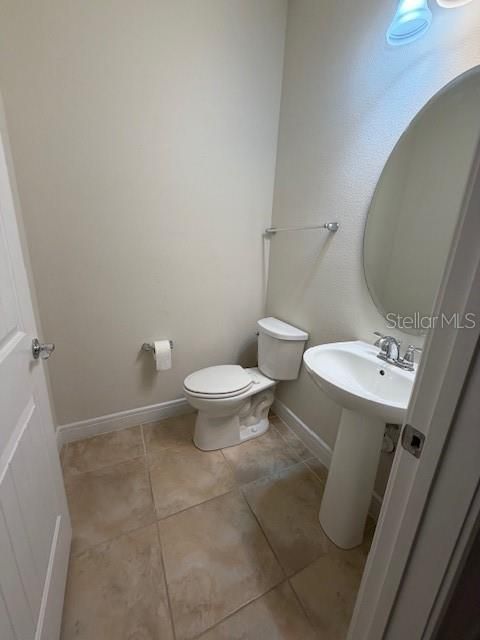 For Rent: $3,200 (4 beds, 2 baths, 2128 Square Feet)