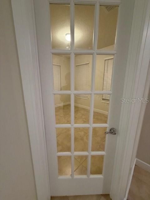 For Rent: $3,200 (4 beds, 2 baths, 2128 Square Feet)