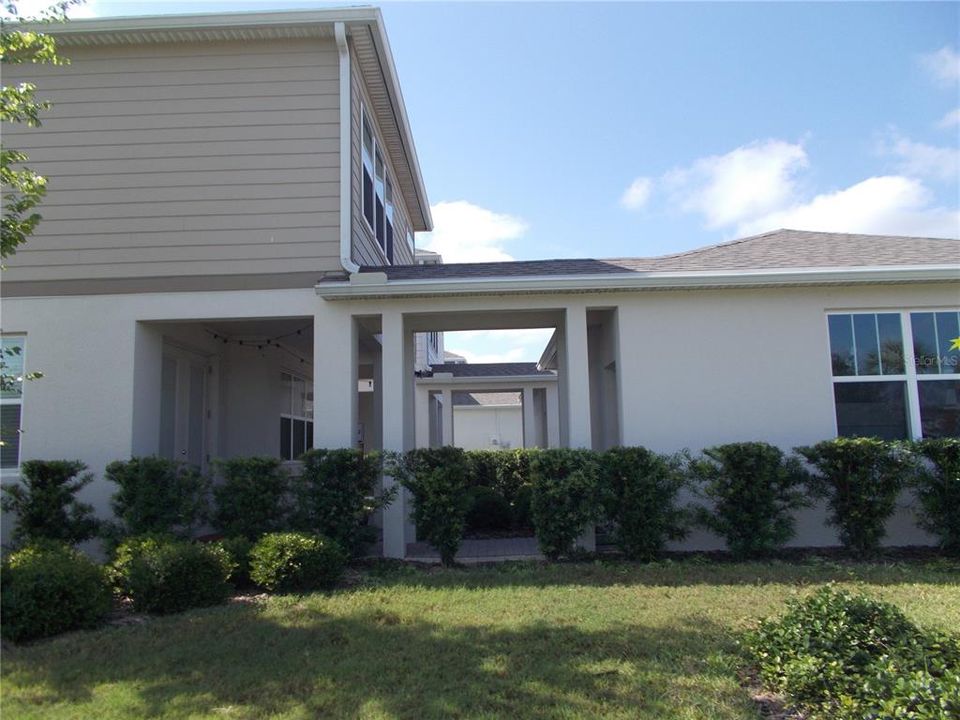 For Rent: $3,200 (4 beds, 2 baths, 2128 Square Feet)