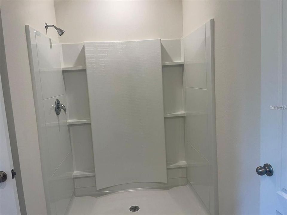 For Rent: $2,300 (2 beds, 2 baths, 1601 Square Feet)