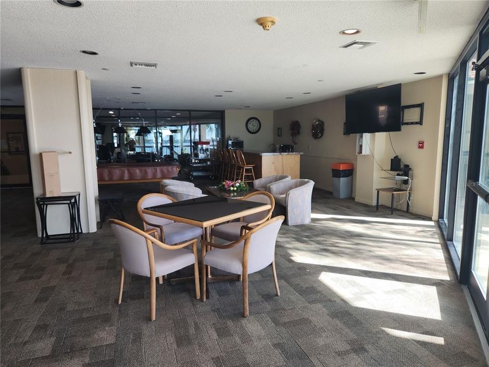 For Rent: $2,800 (3 beds, 2 baths, 1390 Square Feet)