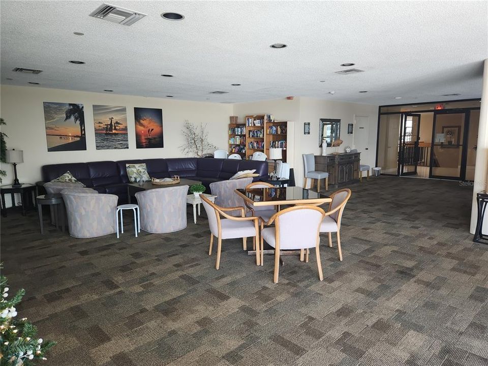 For Rent: $2,800 (3 beds, 2 baths, 1390 Square Feet)