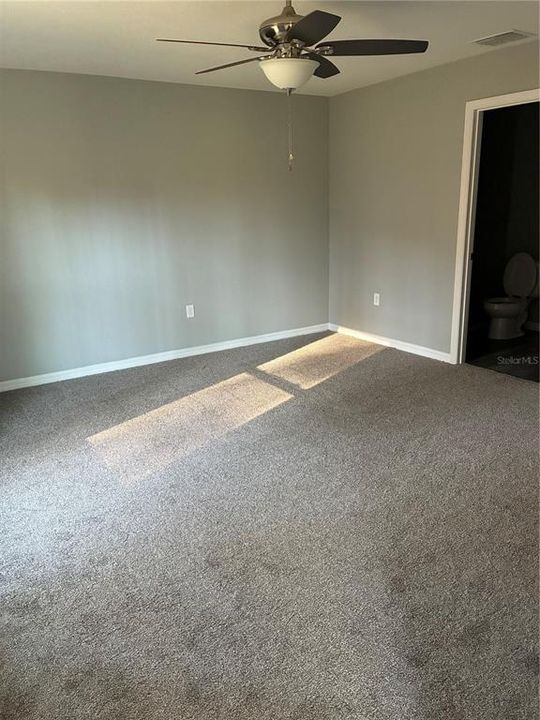 For Sale: $259,900 (3 beds, 2 baths, 1413 Square Feet)