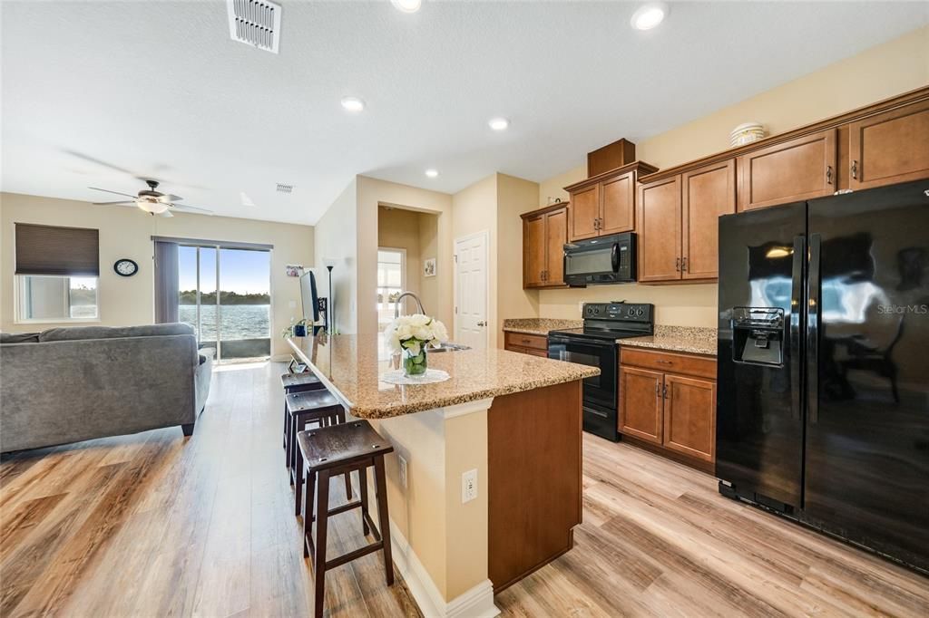 For Sale: $249,000 (2 beds, 2 baths, 1311 Square Feet)