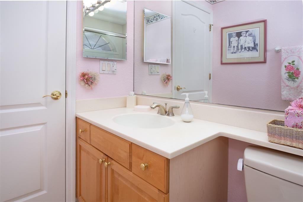 For Sale: $609,500 (3 beds, 2 baths, 1935 Square Feet)