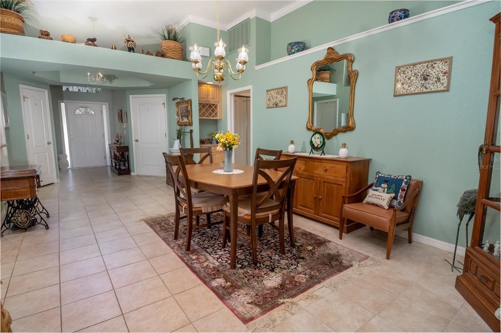 For Sale: $609,500 (3 beds, 2 baths, 1935 Square Feet)