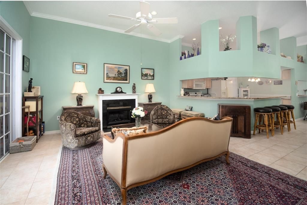 For Sale: $609,500 (3 beds, 2 baths, 1935 Square Feet)