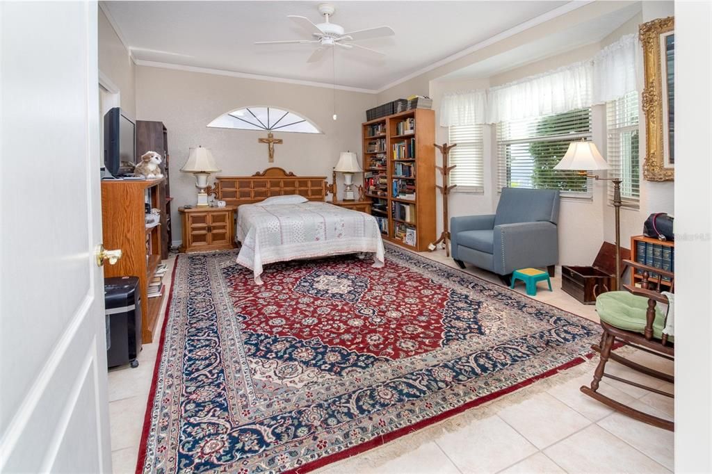 For Sale: $609,500 (3 beds, 2 baths, 1935 Square Feet)