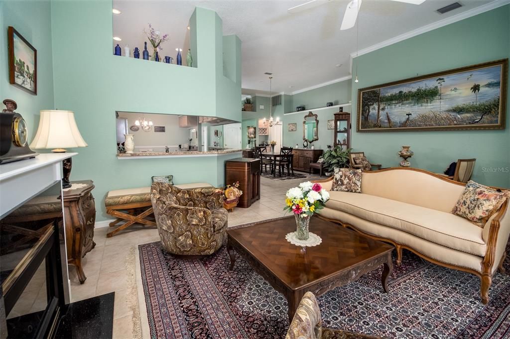 For Sale: $609,500 (3 beds, 2 baths, 1935 Square Feet)