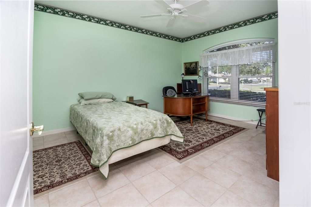 For Sale: $609,500 (3 beds, 2 baths, 1935 Square Feet)