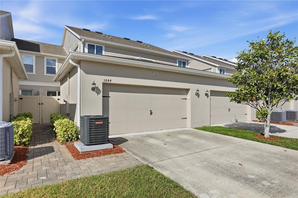 En Venta: $449,000 (3 camas, 2 baños, 1976 Pies cuadrados)