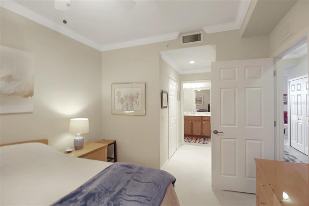 В аренду: $3,500 (2 спален, 2 ванн, 1156 Квадратных фут)