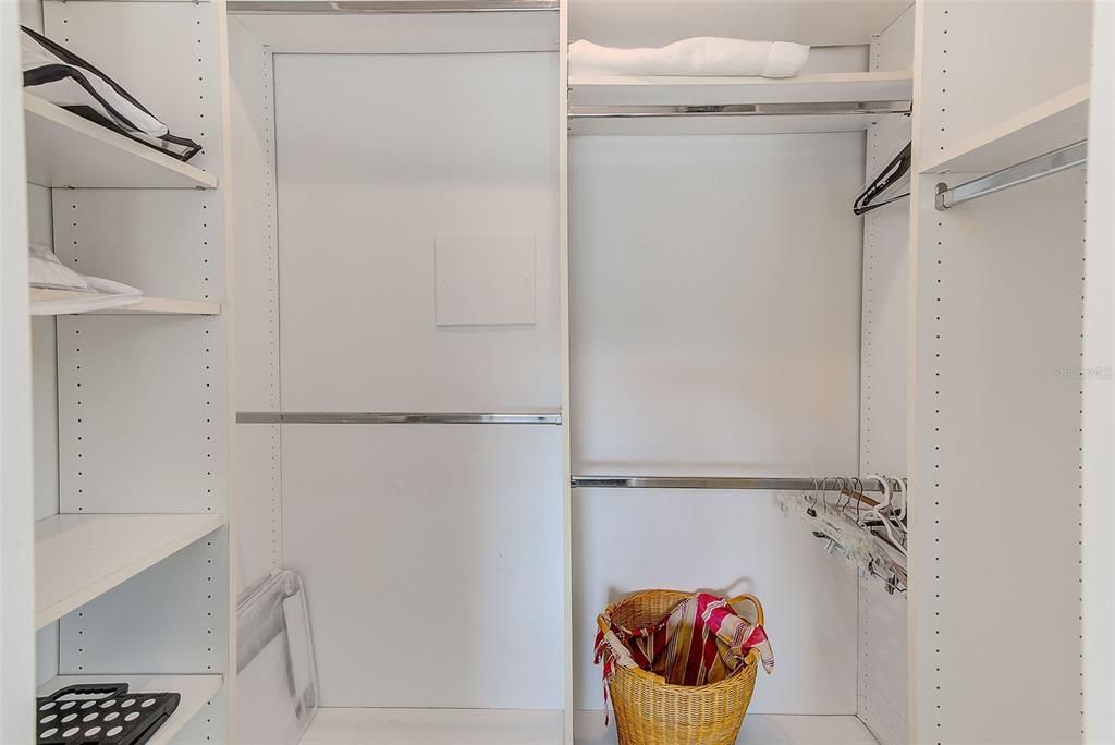 出租: $2,000 (2 贝兹, 2 浴室, 1105 平方英尺)