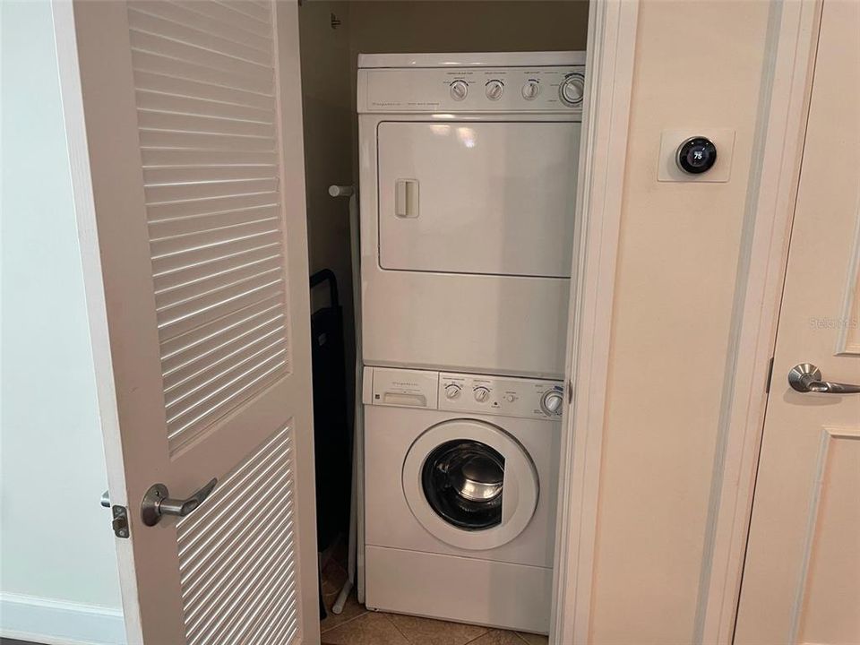 En Renta: $2,250 (1 camas, 1 baños, 997 Pies cuadrados)