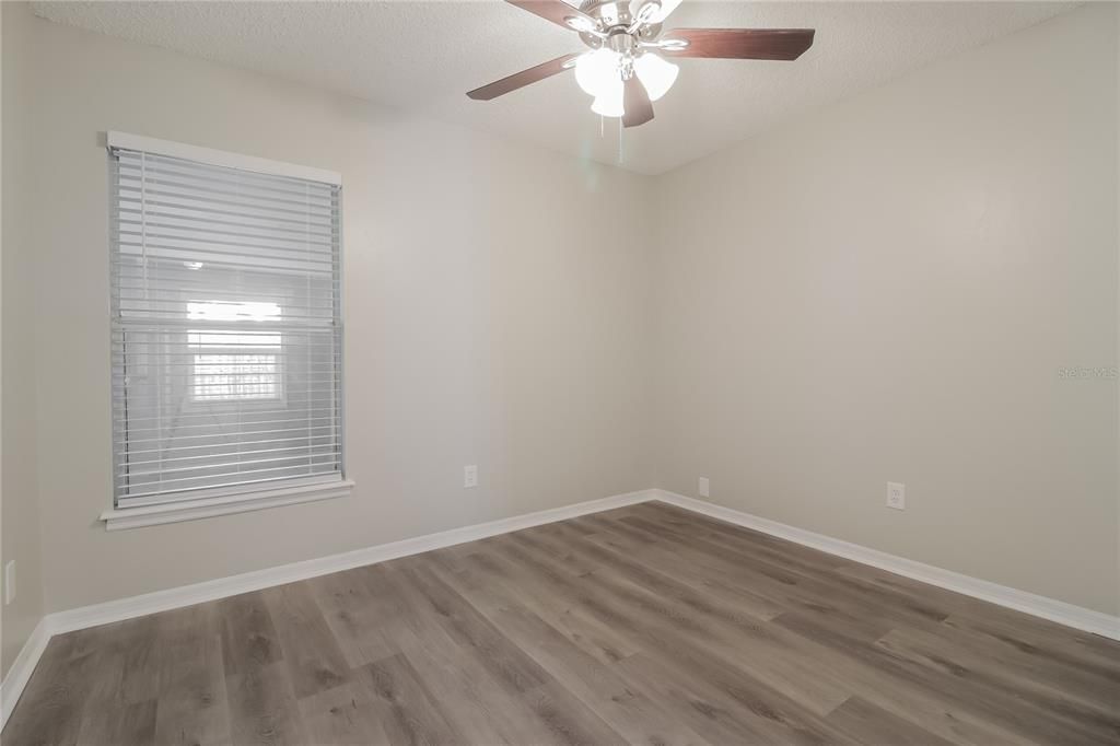 出租: $2,500 (3 贝兹, 2 浴室, 1243 平方英尺)