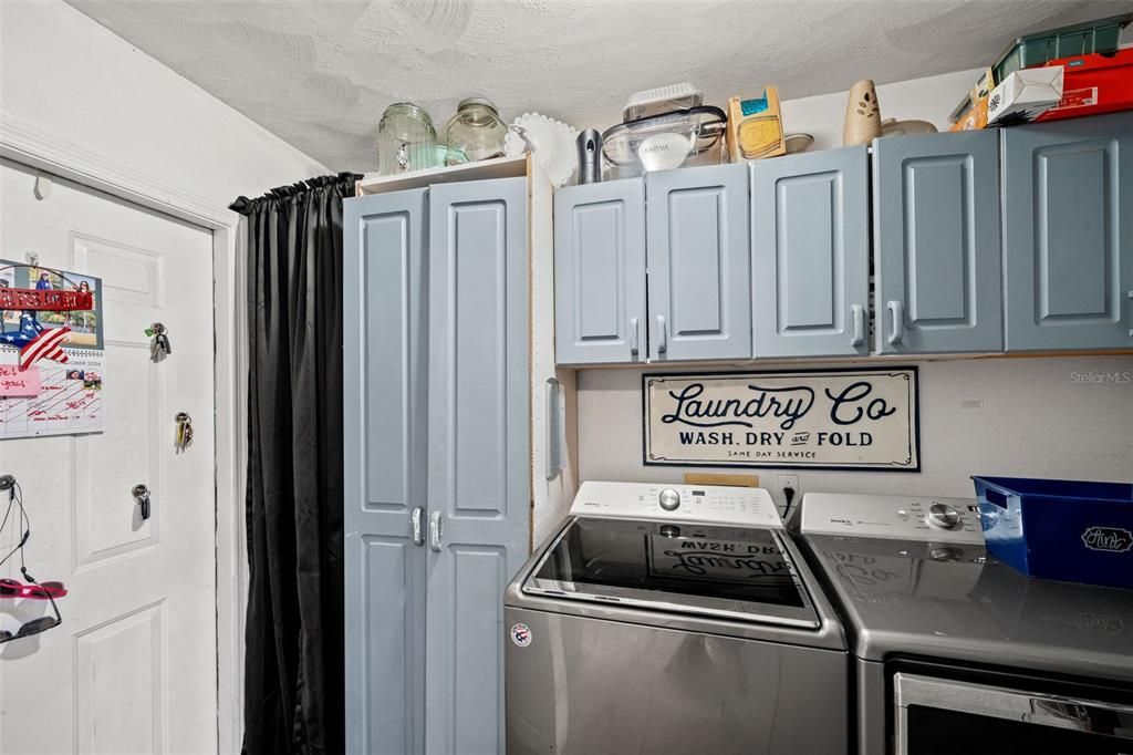 For Sale: $318,000 (3 beds, 1 baths, 1170 Square Feet)