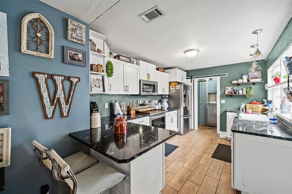 For Sale: $318,000 (3 beds, 1 baths, 1170 Square Feet)