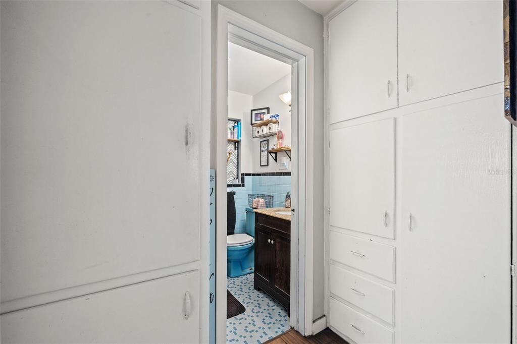 For Sale: $318,000 (3 beds, 1 baths, 1170 Square Feet)