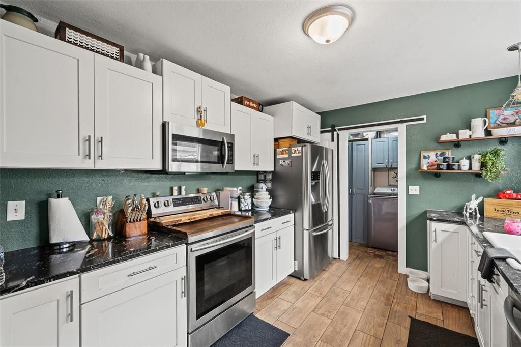 For Sale: $318,000 (3 beds, 1 baths, 1170 Square Feet)